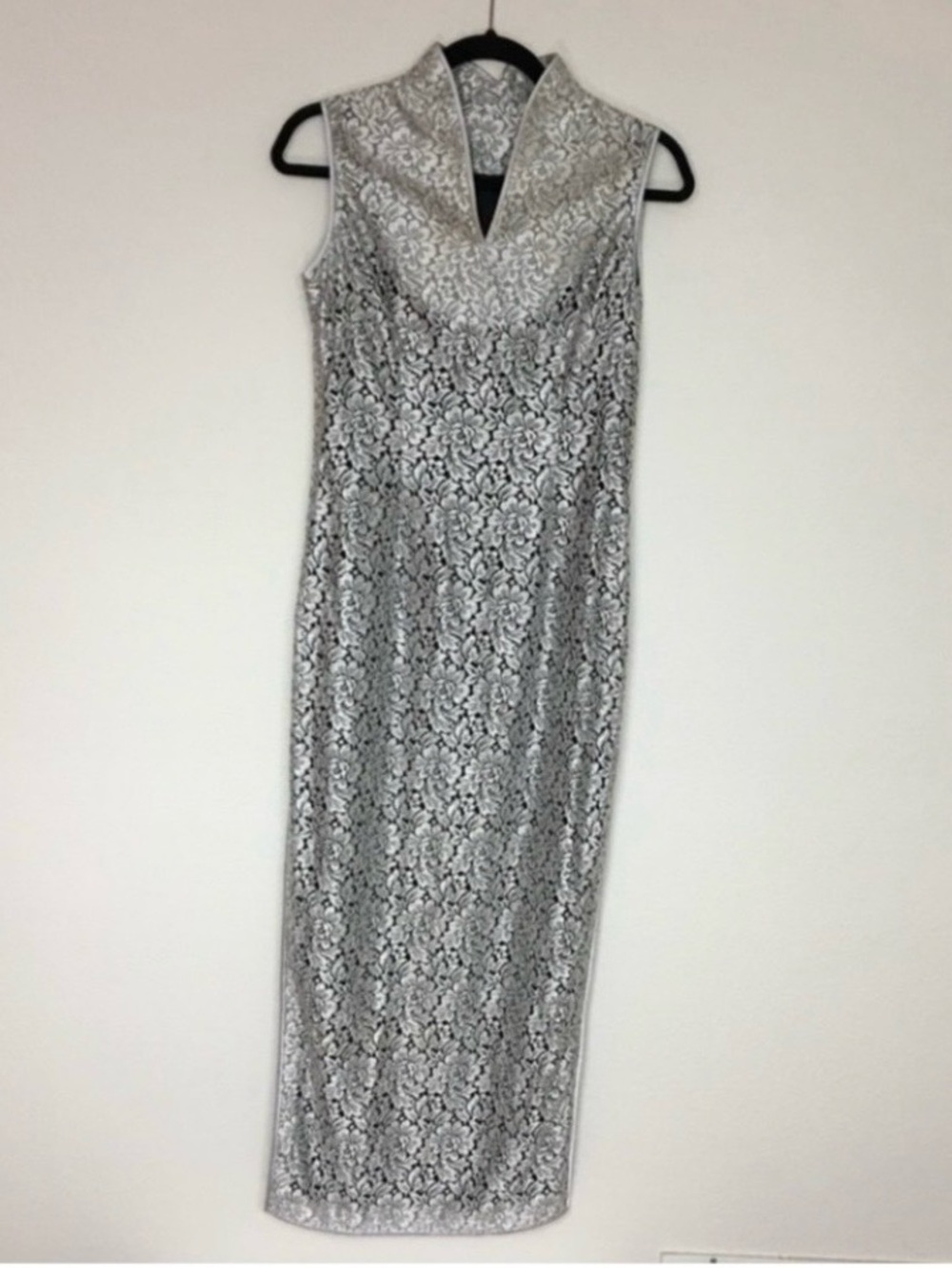 Vintage Women's Modern Asian Cheongsam Silver Lace Sleeveless Long Dress Size XS